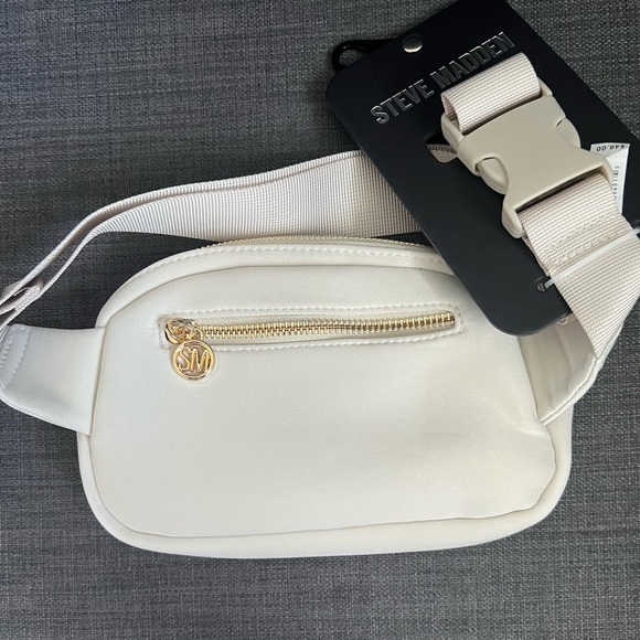 NWT STEVE MADDEN FANNY PACK BAG ON BELT - Picture 4 of 5